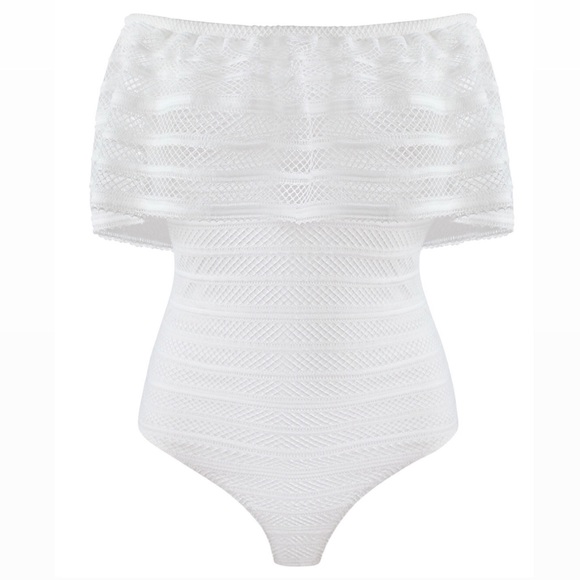 BCBGMAXAZRIA Ruffled Striped-Lace Bodysuit Off-The Shoulders White Size S NEW - Picture 2 of 5